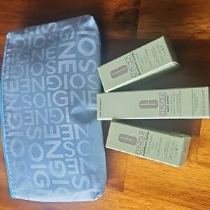 Clinique 3 Piece Hydration Set with Light Blue Pouch